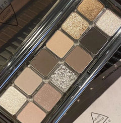 DIKALU 12 Color Matte Eye Shadow Cement Tray